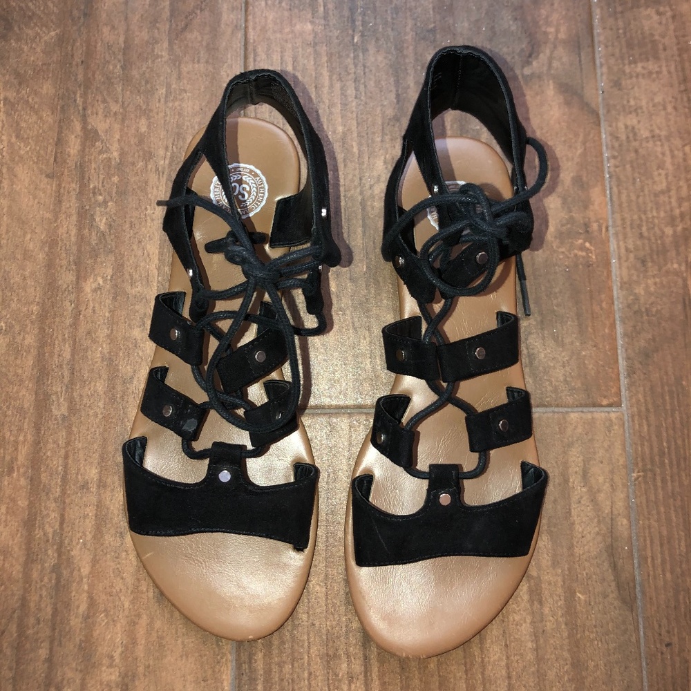 SANDALS